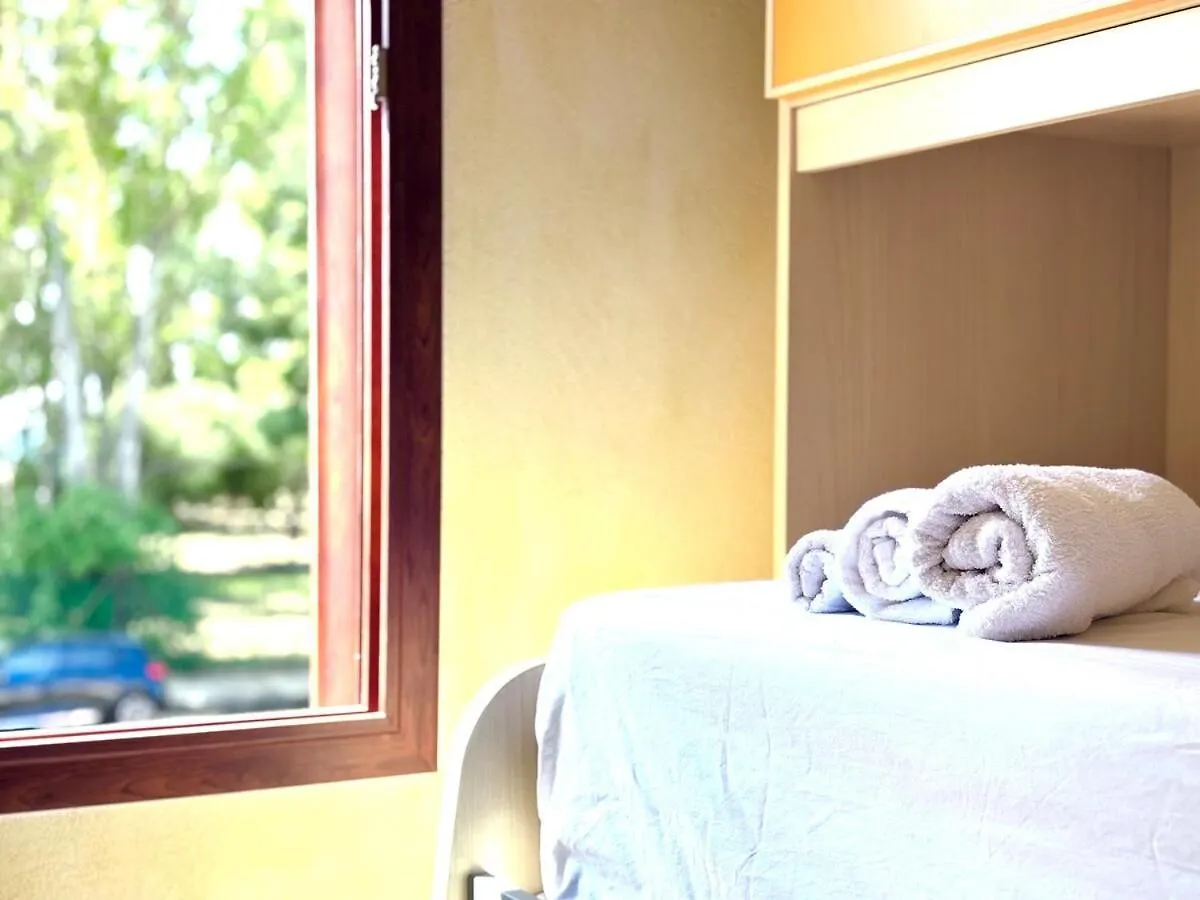 Garden Stay, Quartu Sant'Elena, Cagliari, Sardegna 0*,  Itálie