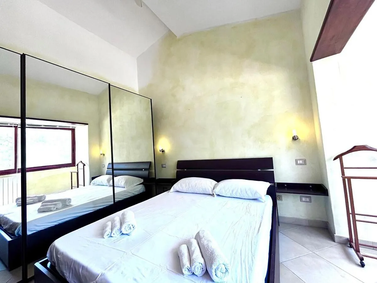 Garden Stay, Quartu Sant'Elena, Cagliari, Sardegna 0*,  Itálie